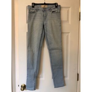 Hollister Super Skinny Jean.
